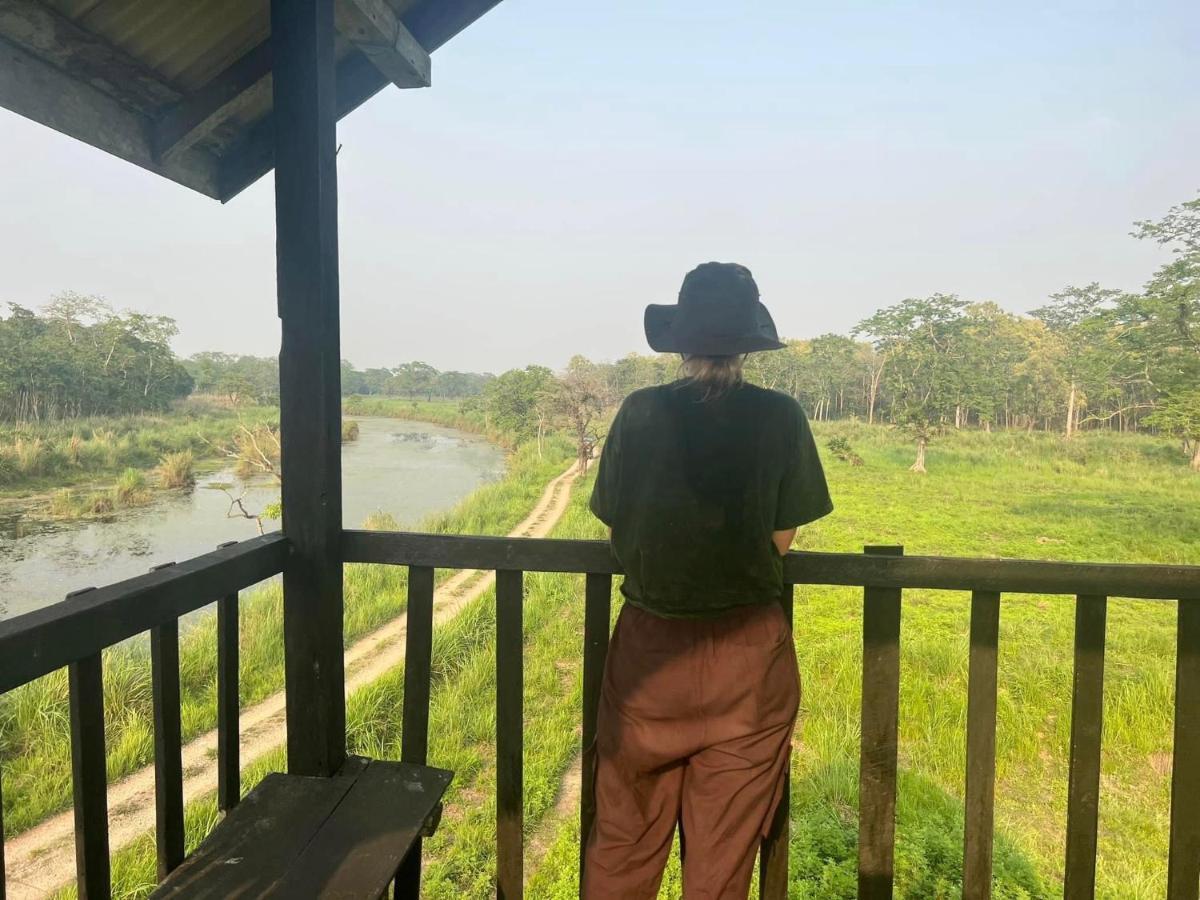 Hotel Chitwan Park Village Sauraha Exteriör bild